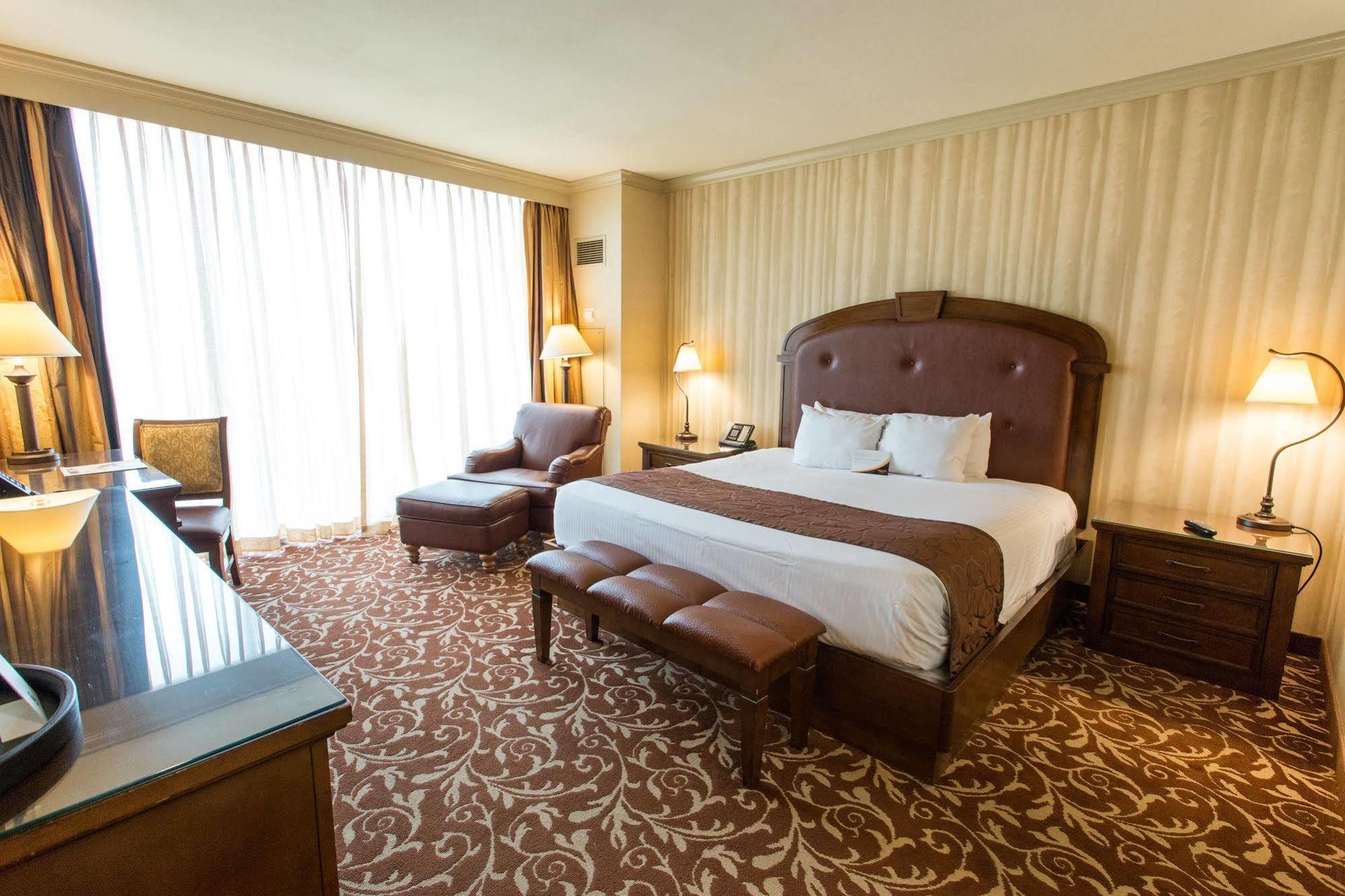 Riverside Argosy Casino Hotel & Spa מראה חיצוני תמונה