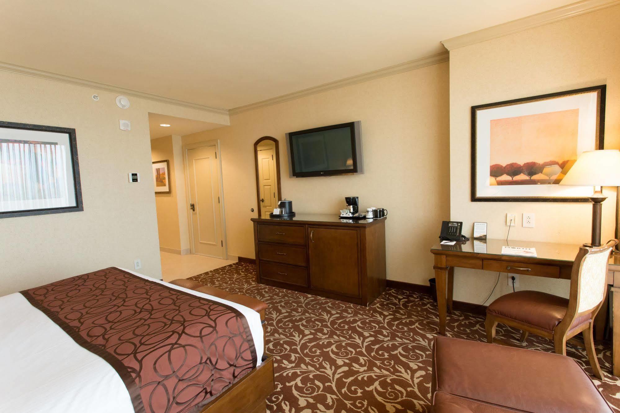 Riverside Argosy Casino Hotel & Spa מראה חיצוני תמונה